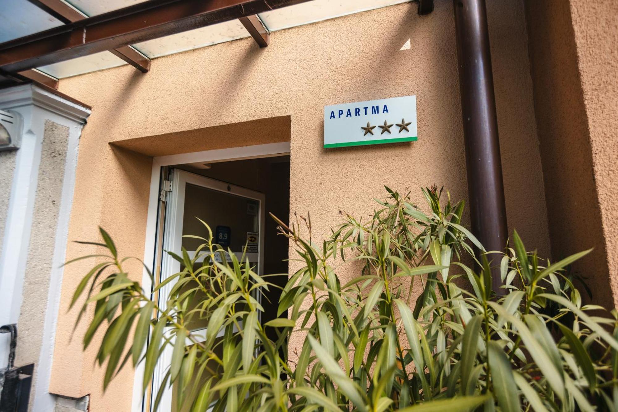 Vila Klara Apartments Ljubljana Eksteriør billede